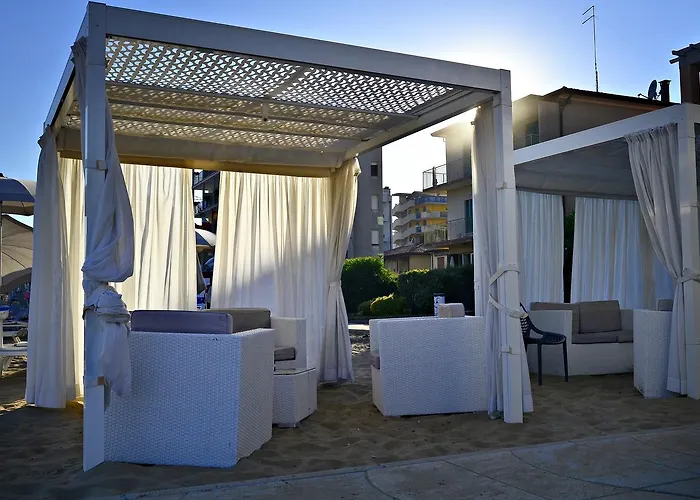 Otel Mondial