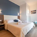 Mondial Otel 3*