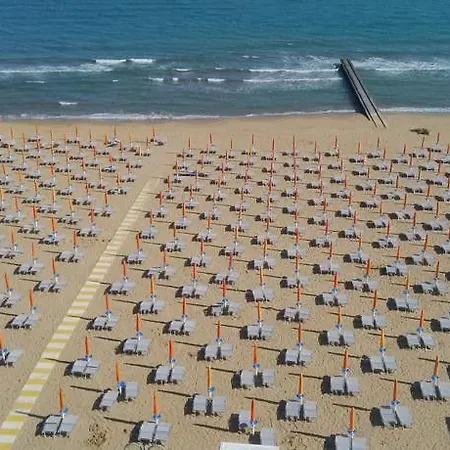 Hotel Mondial