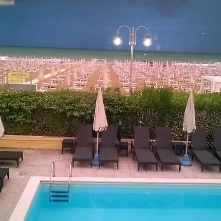 Hotel Mondial