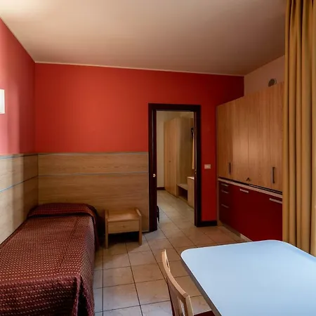 Hotel Mondial 3*